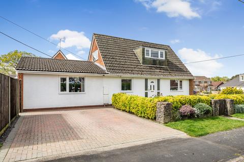 3 bedroom detached house for sale, Middle Road, North Baddesley, Southampton, Hampshire, SO52