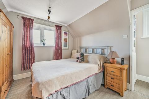 2 Middle Road, North Baddesley, Southampton, SO52 9JE