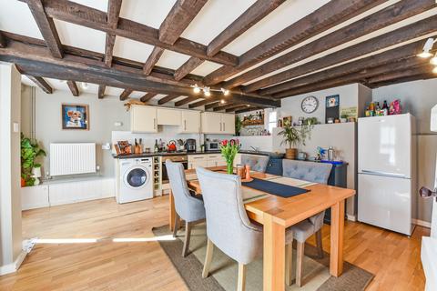 3 bedroom character property for sale, Parchment Street, Winchester