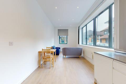 1 bedroom ground floor flat to rent, Riverbank Way