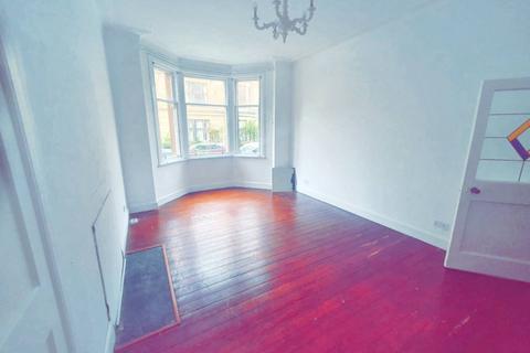 2 bedroom apartment to rent, James Gray Street, Glasgow G41