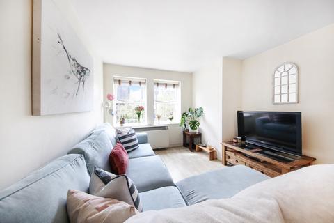 1 bedroom flat for sale, Stott Close, Wandsworth SW18