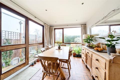 109 Rosebery Road, London, N10 2LD