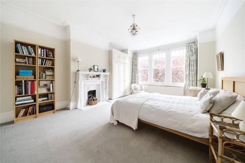 109 Rosebery Road, London, N10 2LD