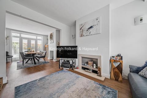 16 White Horse Hill, Chislehurst, BR7 6DL