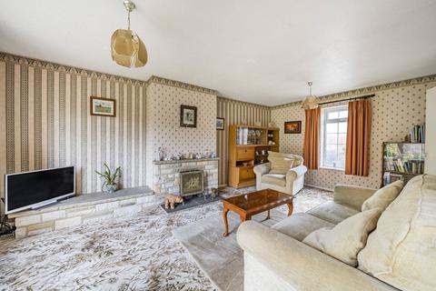 10 Farnham Close, Bovingdon, Hemel Hempstead, HP3 0QT