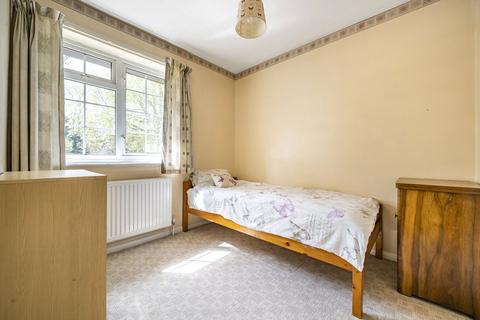 10 Farnham Close, Bovingdon, Hemel Hempstead, HP3 0QT