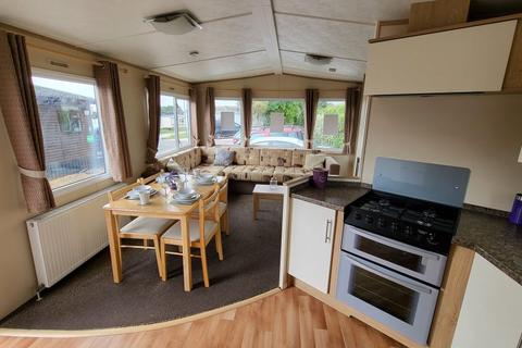 3 bedroom static caravan for sale, Pakefield Holiday Park