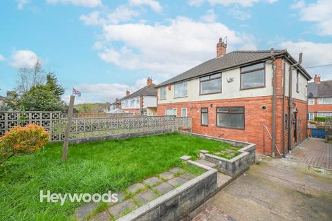 2 bedroom semi-detached house to rent, Little Cliffe Road, Blurton, Stoke-on-Trent ST3
