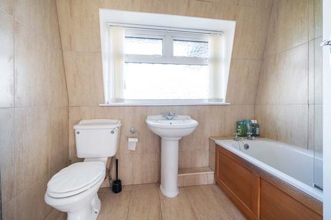 13 Downs Hill, Beckenham, BR3 5HA