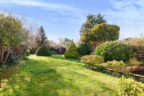 13 Downs Hill, Beckenham, BR3 5HA