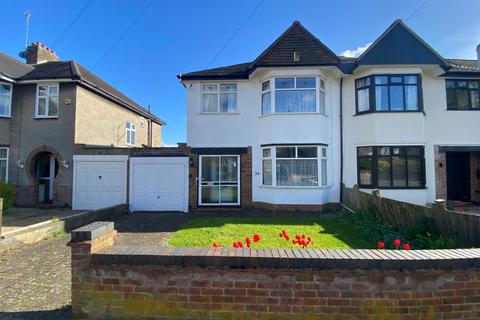 3 bedroom property for sale, Greenfield Avenue, Spinney Hill, Northampton NN3 2AF