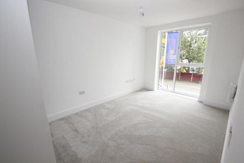 1 bedroom apartment to rent, Sycamore Avenue, Woking GU22