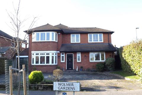 4 bedroom detached house for sale, Wolmer Gardens, Edgware HA8
