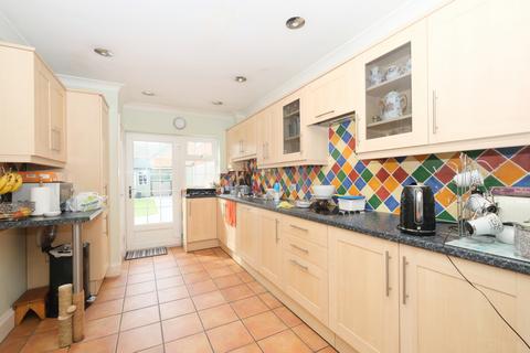 4 bedroom terraced house for sale, Chilcote Close, Hall Green, Birmingham B28 0PB