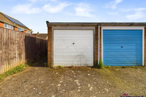 3 bedroom terraced house for sale, Churchill Close, Old Town, Eastbourne, BN20