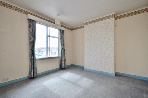 2 bedroom terraced house for sale, Gipsy Lane, Northfields, Leicester, LE4