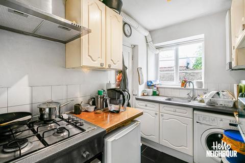 2 bedroom apartment to rent, Totham Lodge, Richmond Road, London, SW20