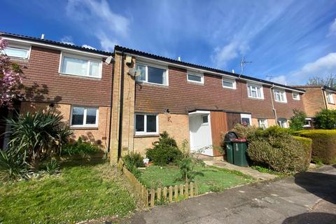 Crawley - 3 bedroom terraced house to rent