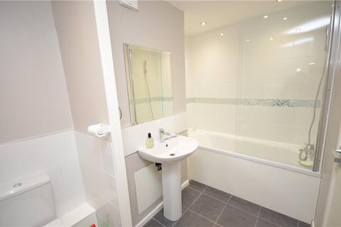 152 Stoneycroft Close, London, SE12 0SW