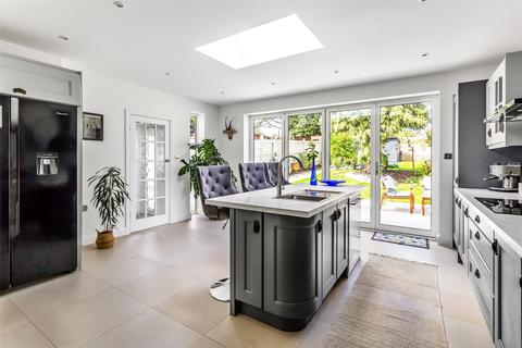 52 Fairfield Drive, Dorking, RH4 1JH