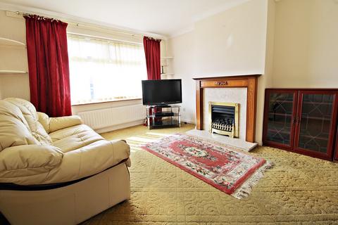 26 Castleford Close, Beddau, Pontypridd, CF38 2RW