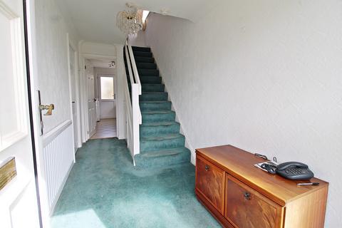 26 Castleford Close, Beddau, Pontypridd, CF38 2RW