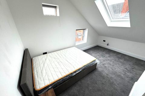 1 bedroom flat to rent, Roman View Roundhay Leeds LS8 2DL