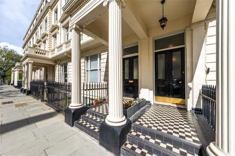 84e Randolph Avenue, London, W9 1BG