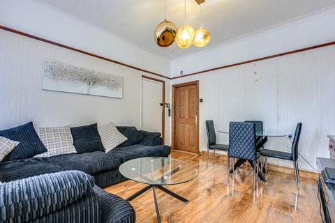 1 bedroom flat for sale, Park Road, Westcliff-on-sea, SS0