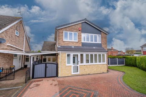 4 bedroom detached house for sale, Balmoral Close, Carlton in Lindrick, S81