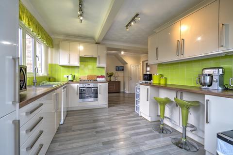 2 Balmoral Close, Carlton In Lindrick, Worksop, S81 9DE