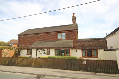 3 bedroom detached house for sale - Ashley Lane, New Milton, Hampshire, BH25