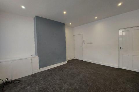 2 bedroom terraced house to rent, Brennand Street, Burnley BB10