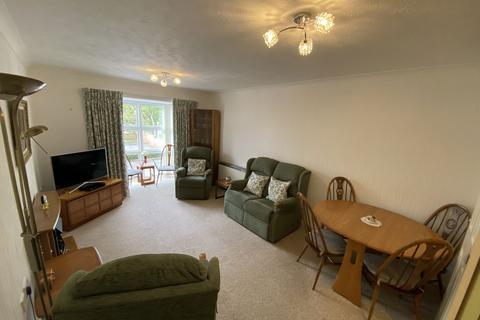 2 bedroom flat for sale, Beecholm Court, Sunderland, Tyne and Wear, SR2 7UB
