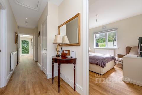 3 bedroom semi-detached bungalow for sale, The Avenue, Highams Park, E4