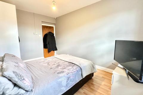 2 bedroom apartment for sale, Brodie Court, Newport Road, London E10