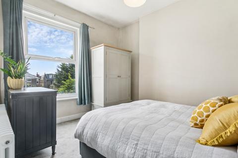 2 bedroom apartment for sale, Bedford Hill, London, SW12