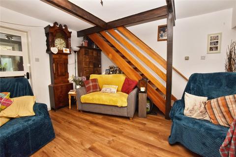 2 bedroom terraced house for sale, Castle Hill, Glossop, Derbyshire, SK13