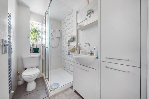 138 Bracken Close, Carterton, OX18 1TG