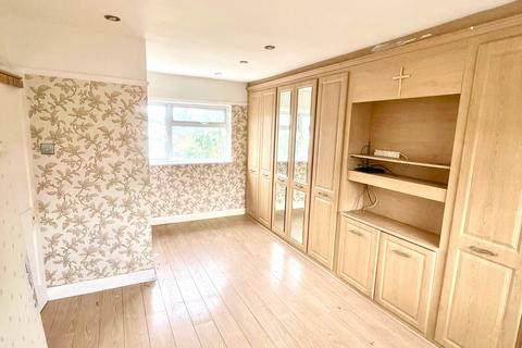 3 bedroom semi-detached house for sale, Parkfield Way, Bromley, BR2