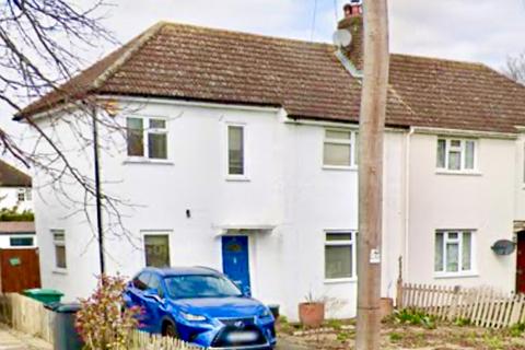 32 Parkfield Way, Bromley, BR2 8AF