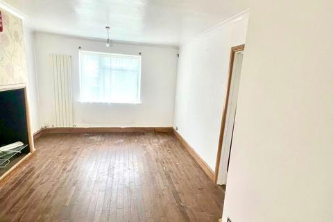 32 Parkfield Way, Bromley, BR2 8AF