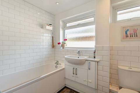 6 Craven Close, Trumpington, Cambridge, CB2 9NW