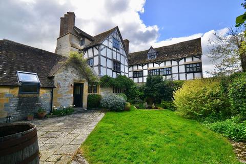 4 bedroom semi-detached house for sale, Manor House Badsey WR11 7EW