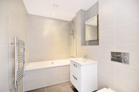 2 bedroom flat to rent, Junction Road, Tufnell Park, London, N19