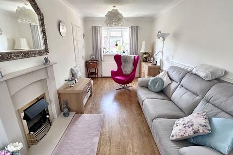 2 bedroom semi-detached house for sale, Ashington Drive, Stakeford, Choppington, Northumberland, NE62 5XR