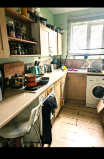 2 bedroom flat share to rent, Bewley Court, 176 Brixton Hill, London, SW2