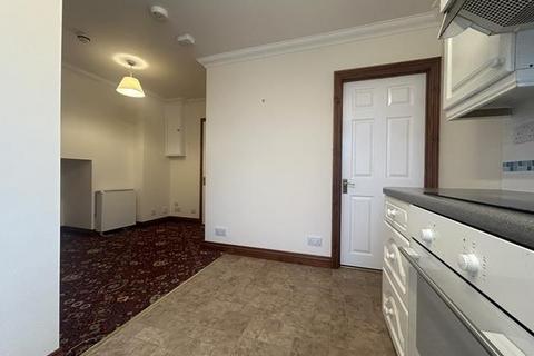 1 bedroom ground floor flat to rent, Castle Street, Launceston PL15