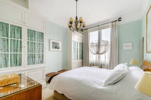 4 bedroom flat to rent, Drayton Gardens, South Kensington, London, SW10